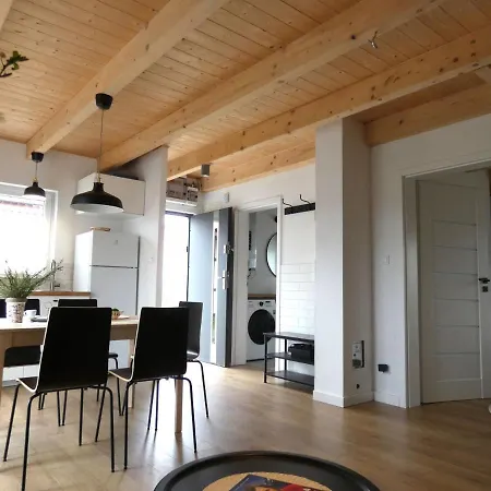 Trzy - 2 * 斯莫尔德兹斯基拉斯